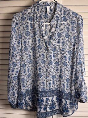 Kut From The Kloth small Blue & White boho Floral Blouse roll tab sleeve sheer